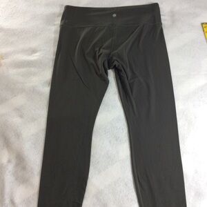 Athleta Charcoal High-Waisted Leggings Size Large gently used #0402